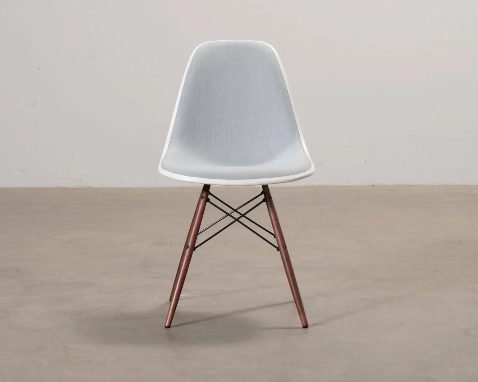 Vitra Eames DSW stol
