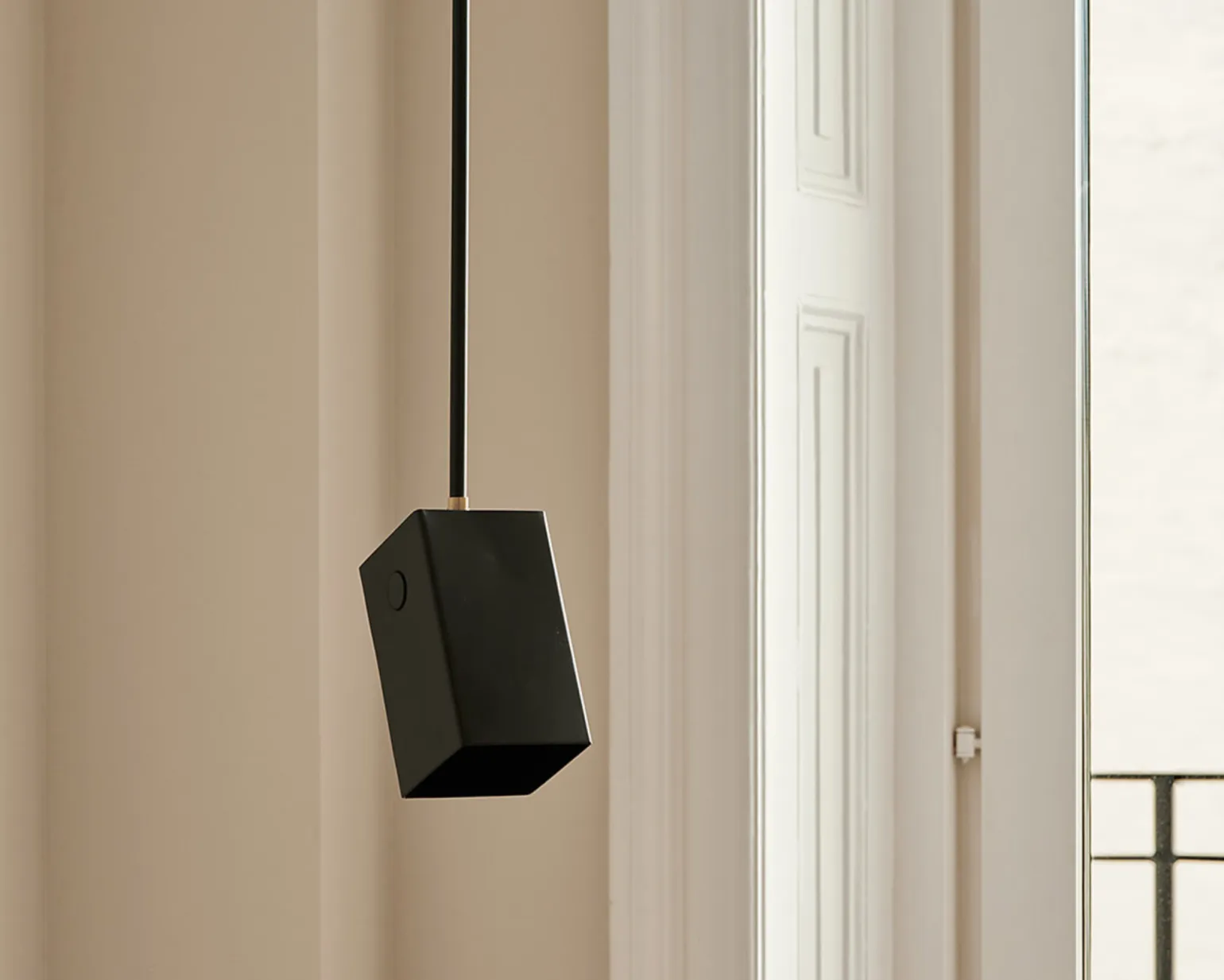 Watt & Veke Box pendellampa svart