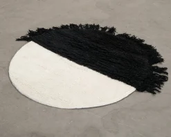 Woven Works Arc ullmatta ø 120 cm vit / svart