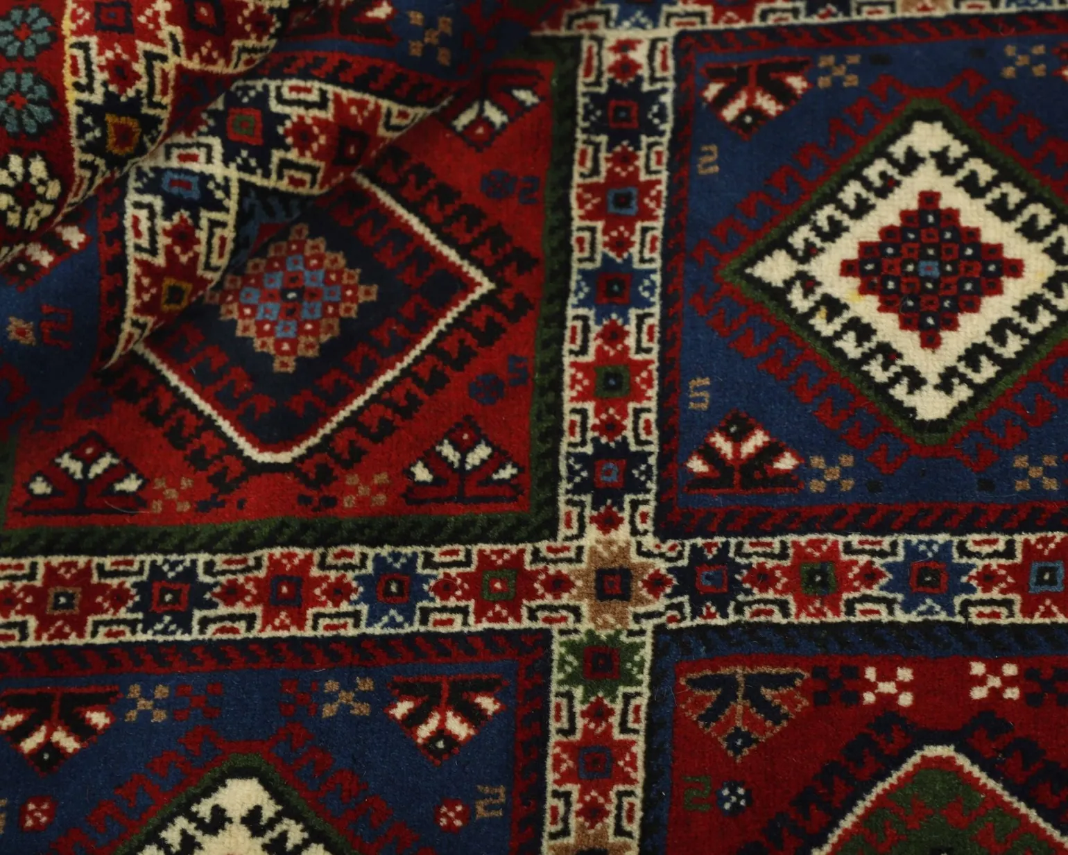 Yalameh orientalisk matta 152 x 193 cm